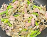 アスパラとベーコンのクリームパスタ作り方4写真