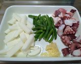 たこと山芋のピリ辛にんにく炒め作り方1写真