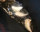 鶏肉のアヒージョ風揚げ焼きのサラダ盛り作り方1写真