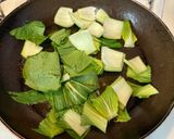 余った鶏そぼろと青梗菜で副菜作り方2写真