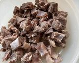 牛すじ肉と根菜類の煮物作り方3写真