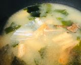 削り節＆きざみ揚げ・乾燥わかめの味噌汁作り方2写真