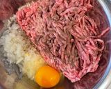 ハンバーグとしめじと茄子のトマト煮込み♡作り方1写真