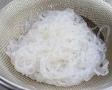 食材2つ◎にんじんと白滝の中華風ごま炒め作り方1写真
