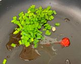 蒸し鶏もやしのピリ辛丼【ここから栄養士】作り方4写真