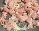 鶏肉とキャベツのやみつきガリバタ混ぜご飯作り方2写真