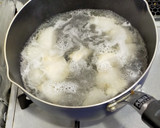 玄米甘酒と塩麹でまろやか鶏と根菜の煮物作り方2写真