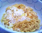 即席ラーメンで！簡単手間要らずの油そば作り方6写真