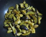簡単!茄子と鶏肉のカレー炒め作り方6写真
