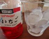 残ったカキ氷シロップでイチゴジュース♪作り方1写真