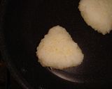 フライパンで☆ねぎ味噌焼きおにぎり作り方3写真
