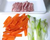 自炊生活応援　ねぎ塩焼きそば作り方1写真