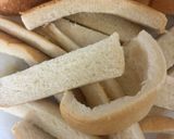 昔懐かしい味！パン耳揚げおやつ😋作り方1写真