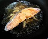 鮭ソテーしょうゆ豆乗せ作り方3写真