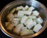 冬瓜と鶏もも肉のトロトロ煮込み~♪作り方1写真