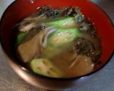 おくら&まいたけ&青さの味噌汁作り方3写真