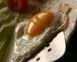 いつもの玉子でちょっぴり濃厚な目玉焼きに作り方11写真