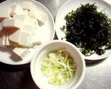 豆腐とのりの味噌汁(だしの素で)作り方2写真