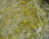 男の食べるラー油で簡単豆もやしナムル作り方2写真