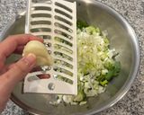 美肌薬膳!鶏軟骨の香味餃子作り方3写真