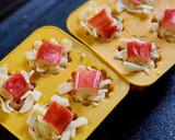 カヌレ型で！カニカマと厚揚げのチーズ焼き作り方4写真