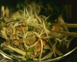 舞茸と豚肉のにんにくバターぽん酢焼きそば作り方3写真