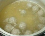 肉だんご入り☆みそキムチスープ♪作り方3写真