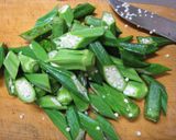 オクラの炒め物♪ゆず胡椒風味作り方1写真