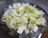 キャベツと油揚げの青じそドレッシング和え作り方1写真