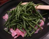 手早く☆ハムとインゲンのバタ醤油炒め☆作り方3写真