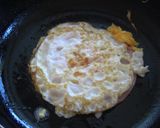 お弁当に☆目玉つぶし焼き！作り方3写真