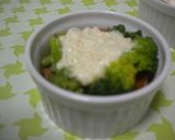 ウインナーとブロッコリーのココット焼き作り方3写真