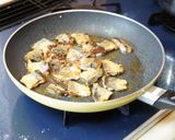 秋薫るサンマときのこのパスタ。作り方2写真