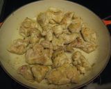 鶏肉とキノコのミルク煮♪仕上げにレモン☆作り方4写真