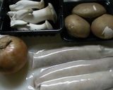 秋…鮭のハラスとキノコのクリームソース。作り方1写真