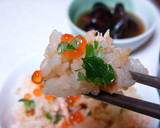 ＊鮭の炊き込みごはん＊イクラのせ作り方8写真