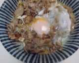 シンプル・豚小間切肉のせ玉子丼！作り方6写真