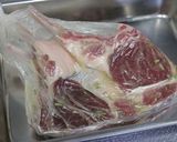 骨付きラム肉の香草焼きタプナード添え。作り方4写真