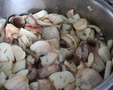 豚ばら肉とレンコンのトマト煮込み作り方5写真