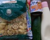 母が作ってくれた魚肉ソーセージ入りサラダ作り方1写真