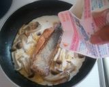 簡単！鮭のバター焼きクリームソース添え♡作り方4写真
