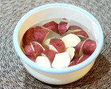 ✽さつまいもと油揚げの煮物✽作り方1写真