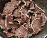 コリコリ食感がたまらない！豚タンおろしポン酢作り方3写真