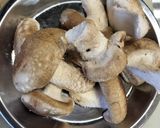 3種のキノコのチキンクリームシチュー🍄作り方2写真