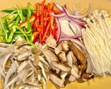 簡単夕食副菜おつまみ。ピーマンきのこ玉ねぎマリネ作り方1写真