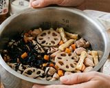 具沢山！鶏肉・ひじき・蓮根の炊き込みご飯作り方4写真