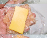 鶏ひき肉で！とろ～りチーズのはさみ焼き作り方2写真