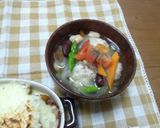 鶏だんごとお豆たっぷりコンソメスープ作り方5写真