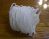 余ったセロリの葉っぱのエスニック麺作り方1写真