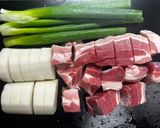 豚の角煮。大根も一緒に。作り方1写真